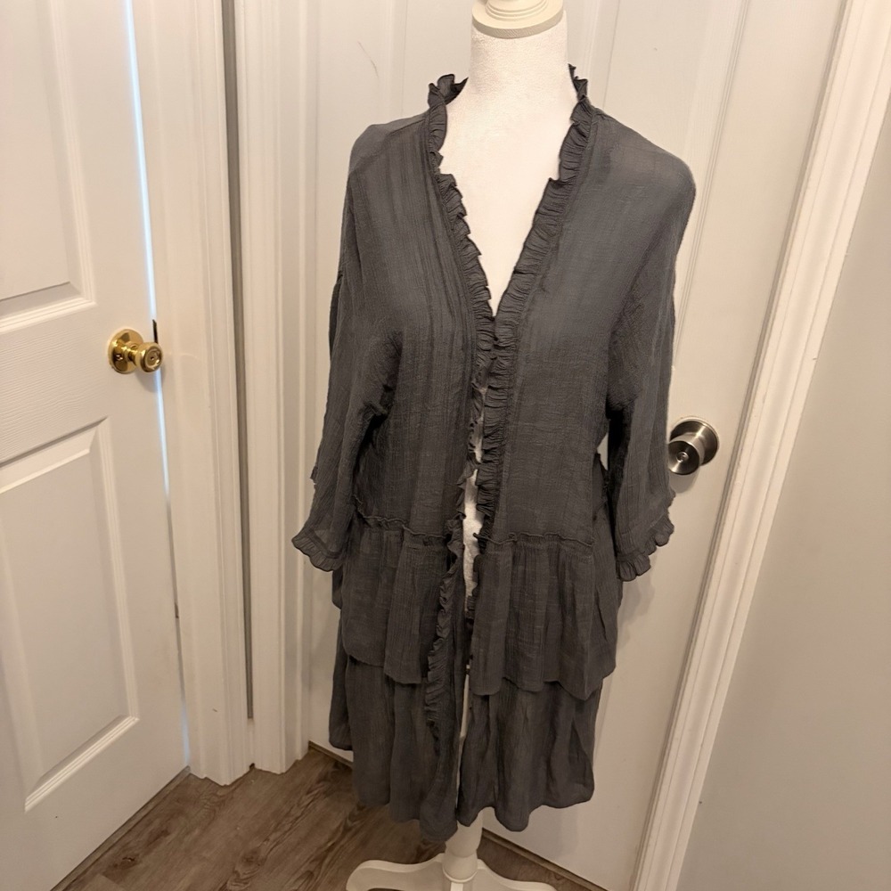Easel Grey Ruffle Tiered Open Front Kimono Duster Sm Lagenlook Boho Festival EUC